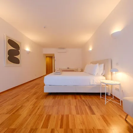 A Fabrica 122 By Destination Algarve 拉哥斯