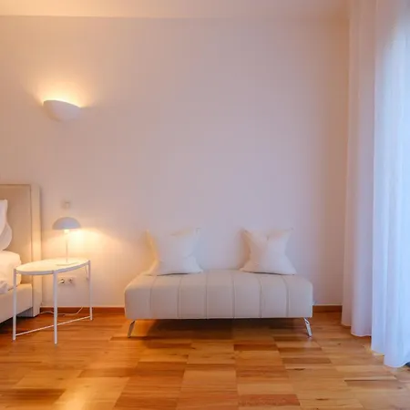 A Fabrica 122 By Destination Algarve 拉哥斯
