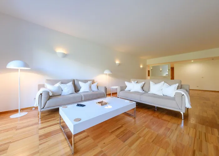 A Fabrica 122 By Destination Algarve Λάγος